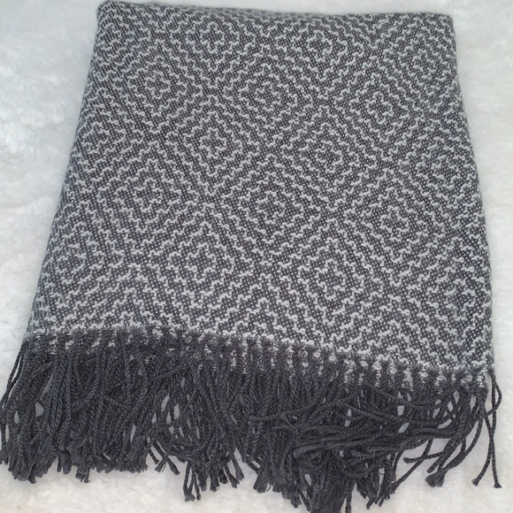 DSW Blanket Scarf, 60” x 50” - Picture 1 of 4
